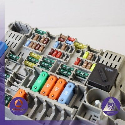 BMW E90 330i 325i Front Relay Junction Fusebox Fuse Box OEM