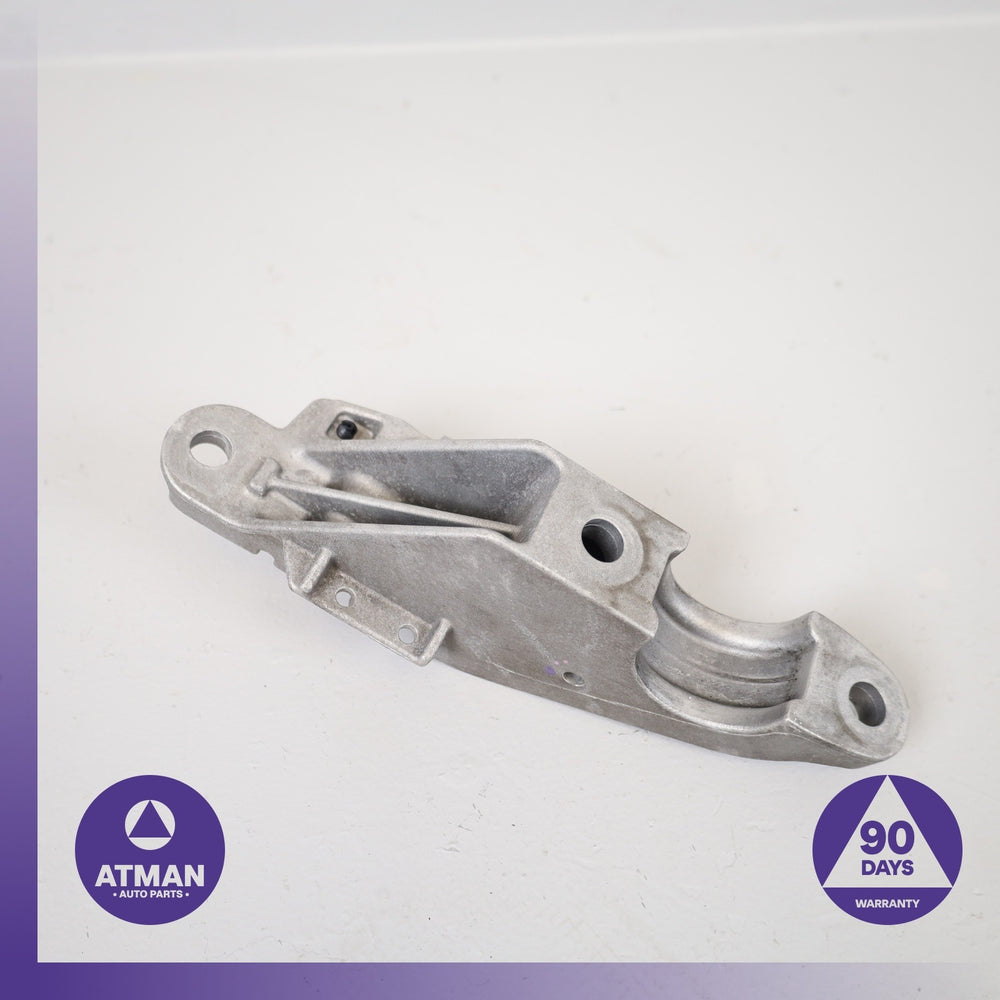 BMW G30 530e 530i 540i Front Right Stabilizer Sway Bar Bracket OEM